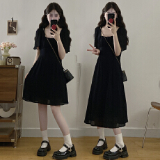 批发实拍~新款夏季方领褶皱设计感<b class='q'>时尚</b>减龄气质显瘦小黑裙<b class='q'>大码</b>女装