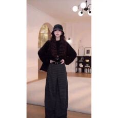 批发简约休闲风套装女2025秋冬新款长袖针织毛衣显瘦阔腿裤两件套<b class='q'>女装</b>