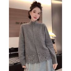 批发米米服饰2025秋冬“绵羊毛+<b class='q'>兔毛</b>”下摆钩花高领<b class='q'>毛衣</b>针织 2502