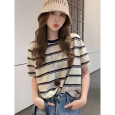 批发安南新款INS休闲宽松显瘦圆领套头上衣女爱心条纹短袖针织衫