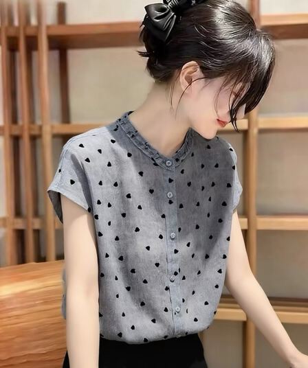 프랑스식 품격 빛 요리 한 바람 도트 무늬 반팔 여성 셔츠 2026 여름 새로운 Chic 슈퍼 잘 생긴 루즈핏 맨위 트렌디