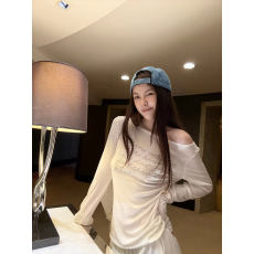 批发炼乳冰奶糖淡人莱赛尔羊毛随意字母长袖露肩防晒<b class='q'>t</b>