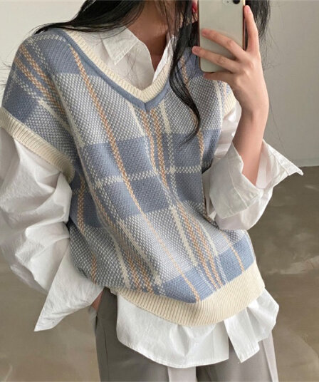 한국 ins 가을 겨울 레트로 체크무늬 V넥 스웨터 베스트 스택 착용 니트 조끼 루즈핏 만나는 여성