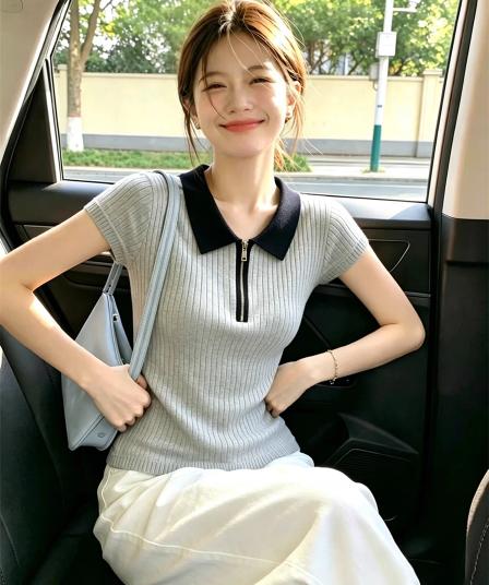 한국 스타일 배색 폴로 칼라 하프 지퍼 반팔 니트 스웨터 여성 여름 새로운 고급 센스 슬림해 보이는 다용도 맨위