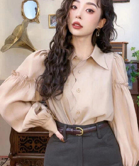 유럽 상품 이른 가을 2026 새로운 개성 액세스 제어 벌룬 소매 셔츠 다용도 여성 의류 고급 센스 패션 맨위