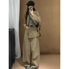 批发<b class='q'>韩版</b>工装风卡其牛仔套装女秋季2026新款宽松外套阔腿裤两件套显瘦