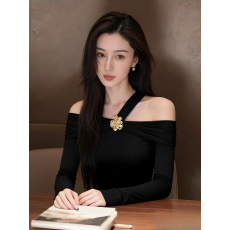 秋冬复古辣妹黑色一字肩锁骨打底衫女内搭设计感修身显瘦长袖上衣