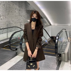 批发LUX041秋季赫本风显瘦气质老钱风设计感<b class='q'>小西装</b>短裤<b class='q'>外套</b>女两件套