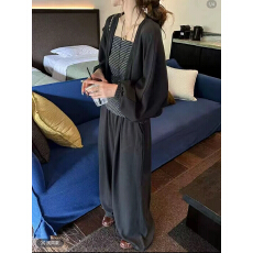 批发新款<b class='q'>韩版</b>时尚休闲开衫+条纹吊带背心+松紧腰阔腿裤三件套