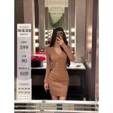 批发SX善喜弹力V领收腰针织长袖上衣女+高腰包臀半裙性感轻熟气质套装