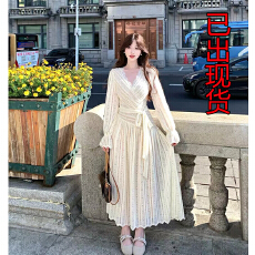 批发白里纯粹线条 设计感<b class='q'>连衣裙</b>收腰长袖<b class='q'>雪纺</b>V领法式复古气质显瘦长裙