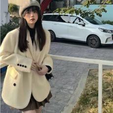 批发高级感水貂绒呢大衣2025秋冬赫本风小个子韩系温柔毛呢<b class='q'>外套</b>女西装