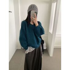 批发蓝眼泪秋冬新款慵懒风V领毛衣女宽松显瘦长袖套头保暖针织衫上衣