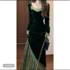 批发翡冷翠秋冬高级设计感复古蕾丝拼接丝绒方领<b class='q'>连衣裙</b>收腰长裙