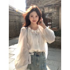 批发法式气质立体花朵圆领长袖<b class='q'>衬衫</b>女春秋季休闲百搭设计感喇叭袖上衣