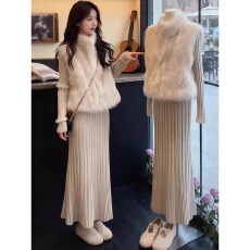 批发皮草马甲针织<b class='q'>连衣裙</b>套装优雅搭配尽显温柔气质秋冬穿搭