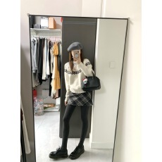 批发慵懒高级感复古套头长袖毛衣<b class='q'>女</b>秋冬新款白色软糯上衣格子裙两件套