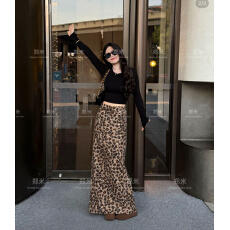 批发郑米C位豹纹冬季复古显瘦豹纹高腰时尚后开叉半身裙