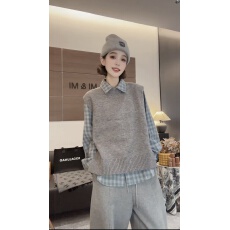 批发韩系秋冬穿搭一整套女慵懒风休闲针织马甲上衣内搭格子<b class='q'>衬衫</b>两件套
