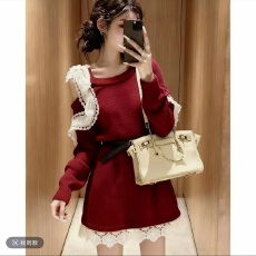 批发法式红色针织蕾丝边连衣裙子女2025新款秋<b class='q'>冬</b>小个子氛围感毛衣短裙