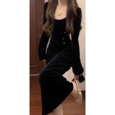 批发赫本风掐腰小黑裙法式气质名媛高级感丝绒<b class='q'>连衣裙</b>黑色宴会礼服裙子