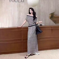 批发2026夏季新款法式气质条纹一字肩针织衫女高腰显瘦半身裙两件套