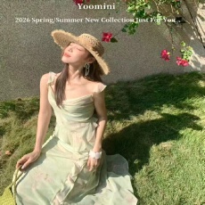 批发荷叶边修身温柔度假风淑女长裙2026初春<b class='q'>连衣裙</b>