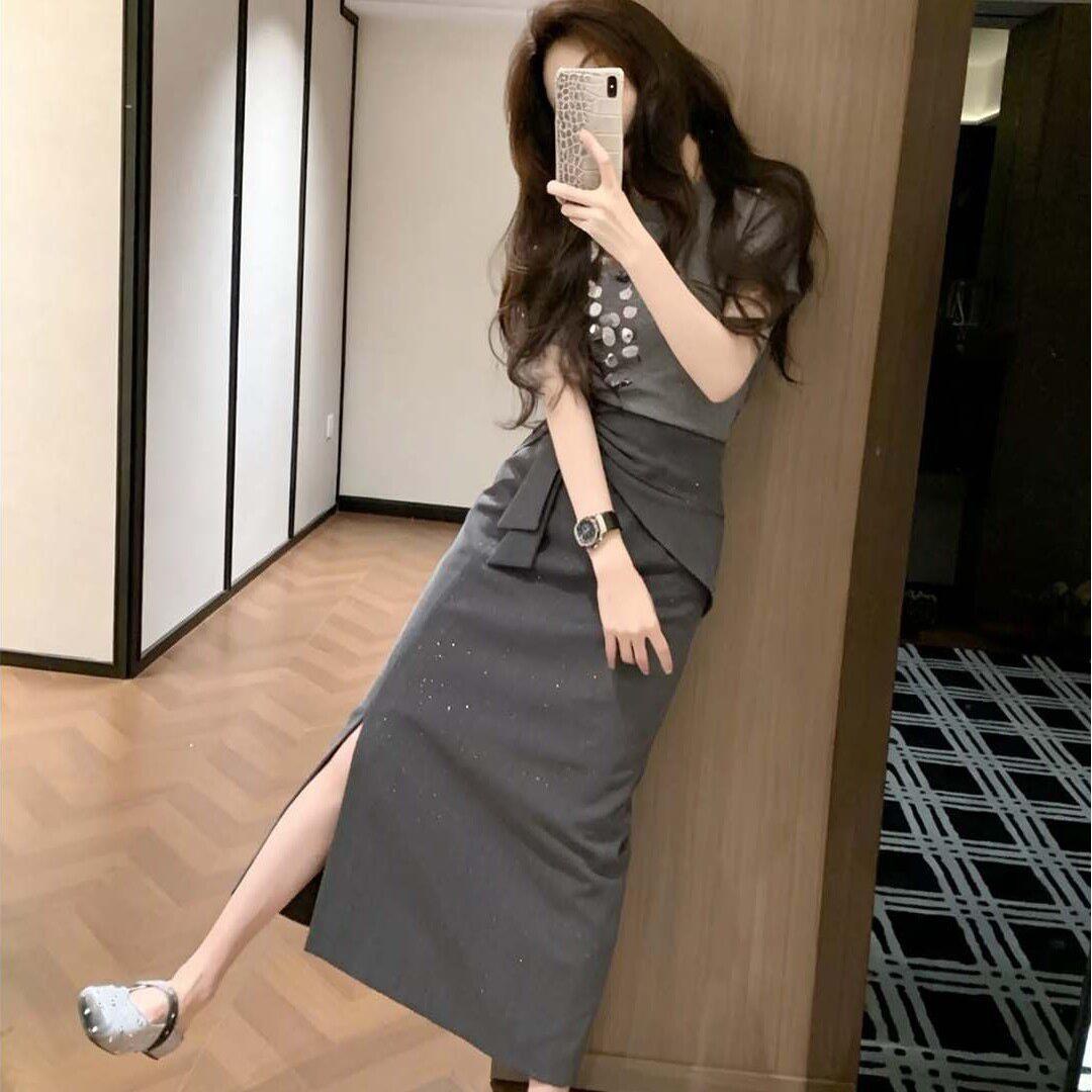 프랑스식 여름 새로운 품격 빛 럭셔리 디자인 센스 스팽글 반팔 맨위 트임 반신 스커트 슬림해 보이는 세트