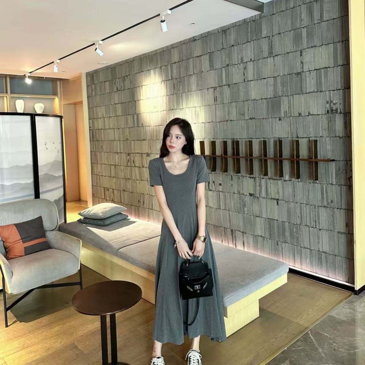 새로운 미니멀리즘 패션 다용도 슬림해 보이는 누출 허리 드레스