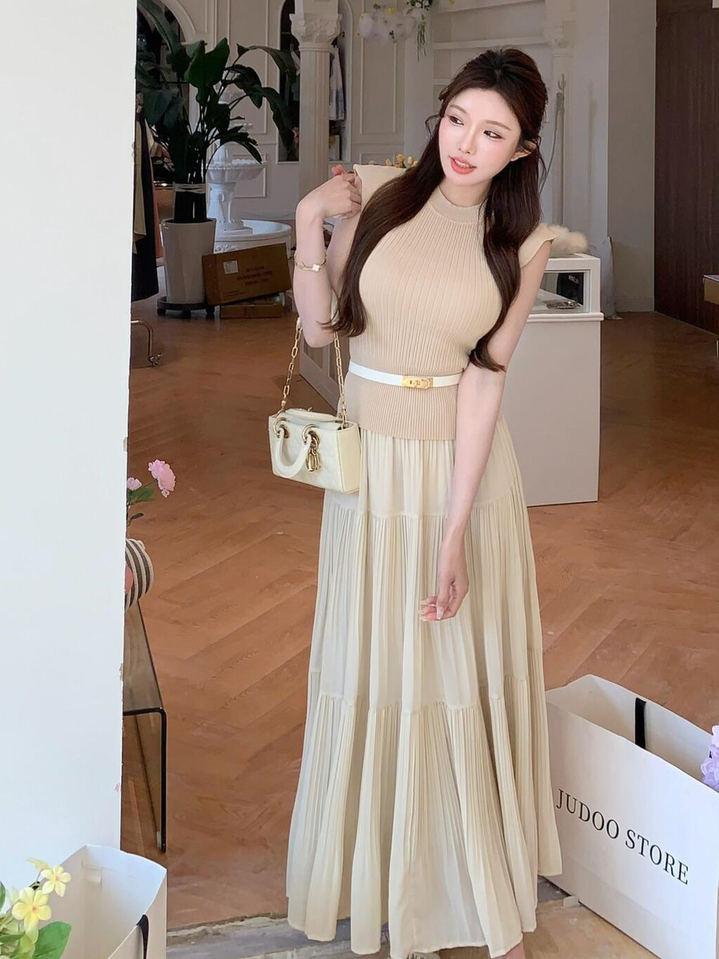 프랑스식 순수한 욕망 라운드 넥 어깨 반팔 니트 맨위 여성 여름 주름 반신 스커트 투피스 세트 여름