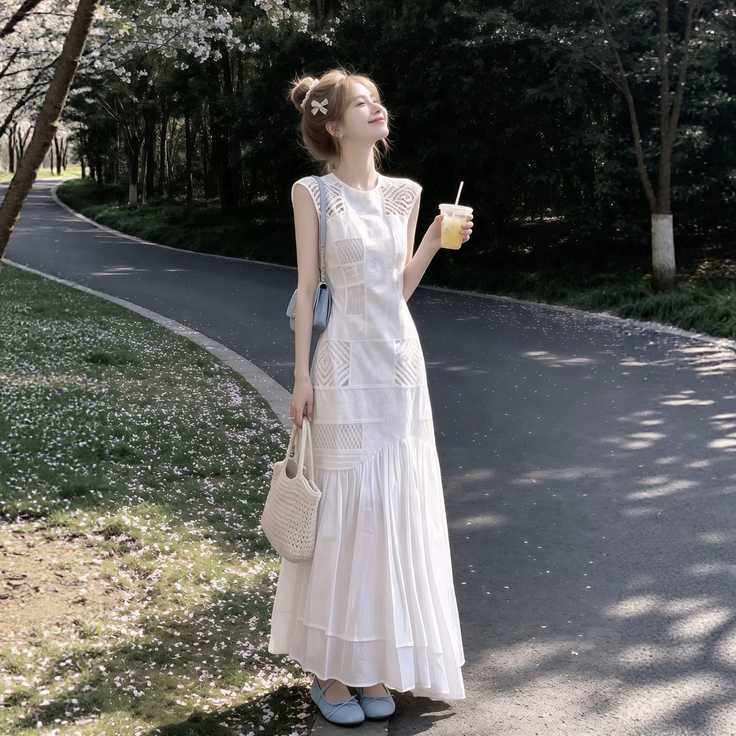 화이트 조끼 홀로우 아웃 여성 드레스 2026 여름 새로운 프랑스식 길다 치마 자이언트 잘 생긴 품격 슬림해 보이는 허리 수축