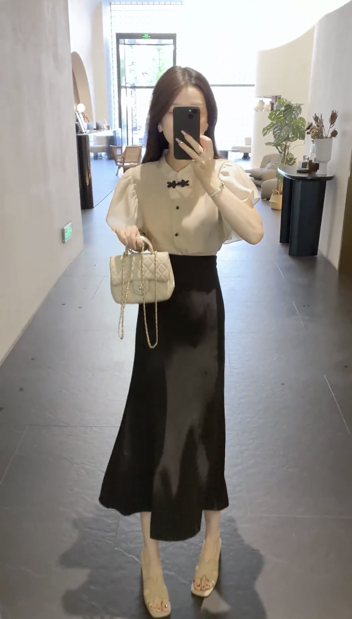 고유 한 Chic 스탠드 칼라 반팔 여성 셔츠 여름 섹션 새로운 셔츠 여자 작은 날다 소매 맨위 여성복