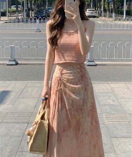 2026 새로운 한 부서 분위기 센스 착용 가져 가라. 세트 치마 여름 핑크색 슬립 맨위 반신 롱 스커트 투피스 세트