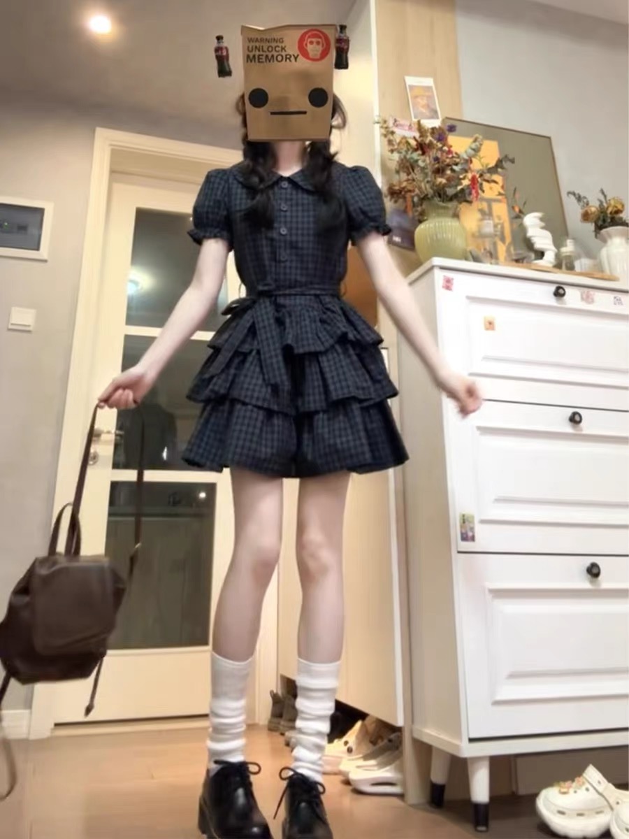 한 부서 학원 스타일 체크무늬 여성 드레스 여름 2026 새로운 작은 키 허리 수축 한 마디 퍼프 케이크 미니 스커트