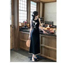 批发新中式国风黑色无袖旗袍<b class='q'>连衣裙</b>立体花朵修身鱼尾绝美长裙