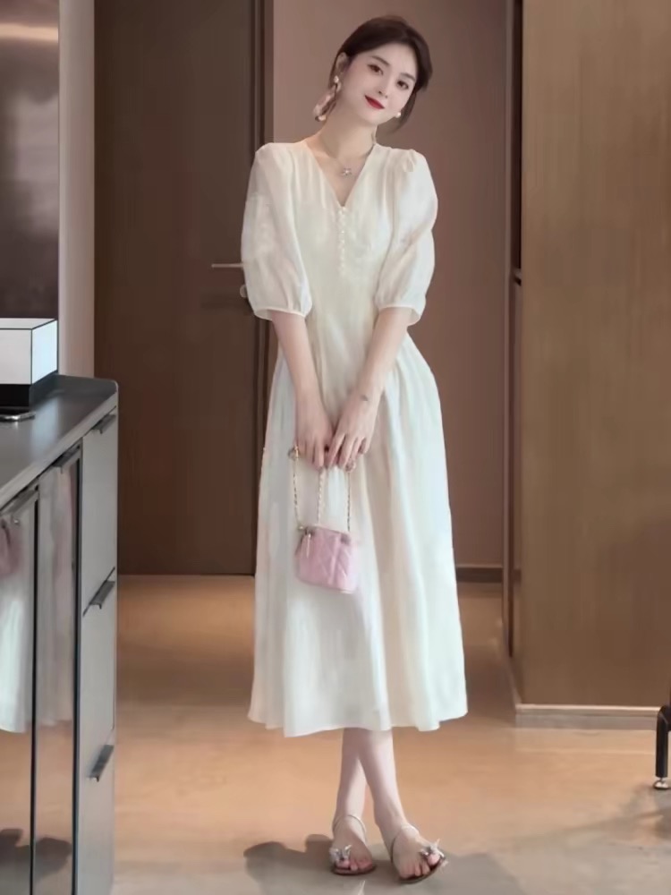 프랑스식 빛 요리 한 바람 화이트 여성 드레스 여름 새로운 패션 빅 사이즈 여성 의류 슈퍼 잘 생긴 연령 감소 품격 롱 스커트