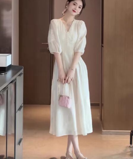 프랑스식 빛 요리 한 바람 화이트 여성 드레스 여름 새로운 패션 빅 사이즈 여성 의류 슈퍼 잘 생긴 연령 감소 품격 롱 스커트