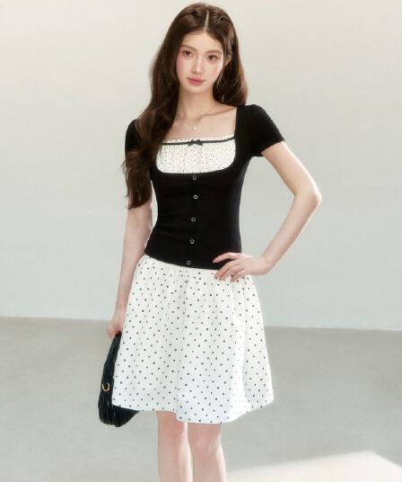 qdqd 달콤한 차가운 학원 스타일 높음 폭탄 니트 패치워크 도트 무늬 반팔 여름 새로운 허리 수축 슬림해 보이는 검정색 티셔츠