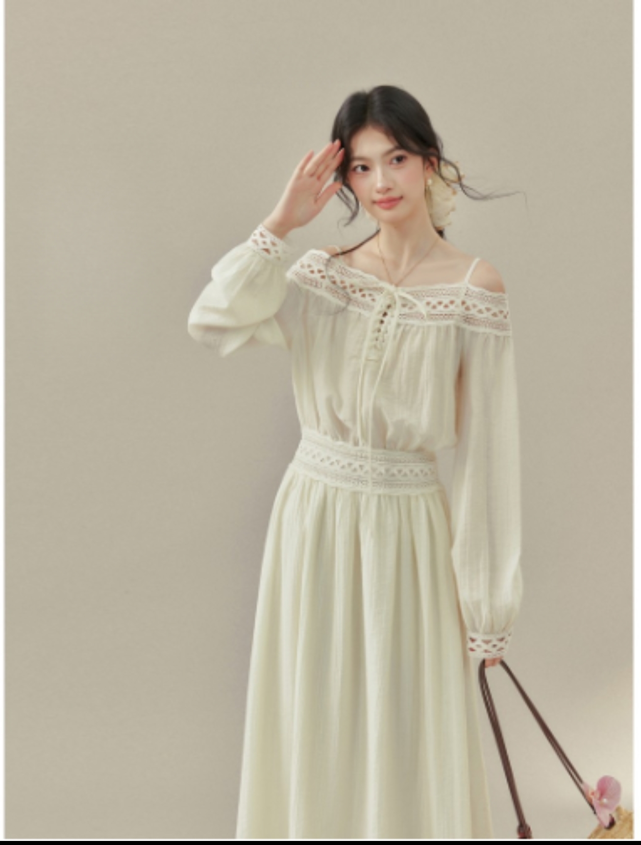 Ouyang 안녕하세요. 남쪽 법 연애 편지 디자인 센스 홀로우 아웃 레이스 오프숄더 휴가 바람 봄 허리 수축 드레스