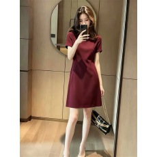批发法式高级感时尚百搭短袖<b class='q'>连衣裙</b>女2026夏季新款设计感优雅气质裙子