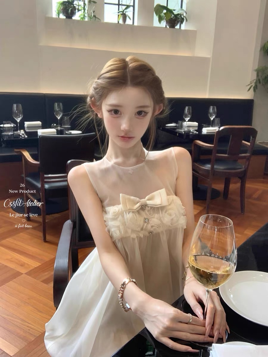 늦게 우산 우산 구름 밀가루 부드러운 나비 매듭 훈련 버클 장미 꽃밭 민소매 망사 드레스