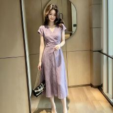 批发法式绝美紫色v领连衣裙子女夏季2026年<b class='q'>新款</b>高级感不规则气质<b class='q'>长裙</b>