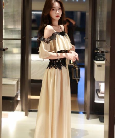 무쯔리 목자이 ~ 중 리 옛날 판화 빛 요리 한 디자인 센스 오프숄더 허리 수축 슬립 도루 센스 반신 치마 세트