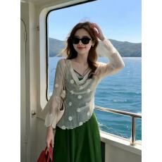 批发蕾丝网纱碎花荡领防晒罩衫女夏季不规则轻薄微透外穿长袖空调上衣