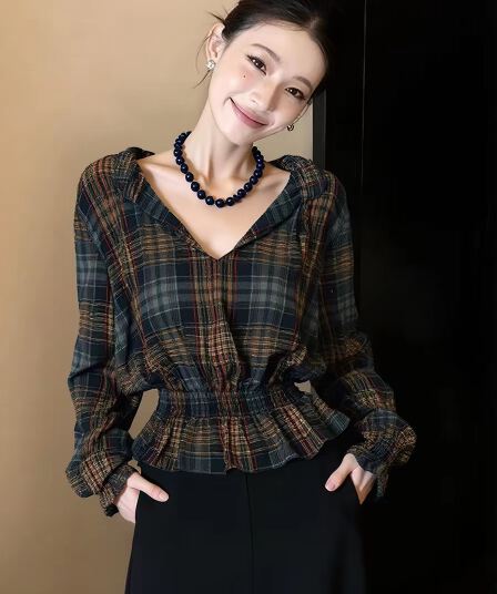 프랑스식 레트로 체크무늬 여성 셔츠 가을 2026 새로운 긴팔 V넥 허리 수축 디자인 센스 작은 대중 품격 맨위