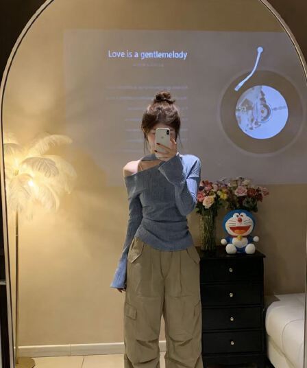 프랑스식 고급 센스 행침 목 리본 하늘색 맨위 여성 이른 봄 달콤한 매운맛 한 단어 오프숄더 긴팔 니트 투피스 세트