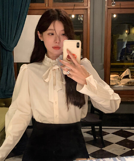vasse 화이트 레트로 나비 매듭 스탠드 칼라 여성 셔츠 가을 작은 키 디자인 센스 긴팔 Chic 긴팔 맨위