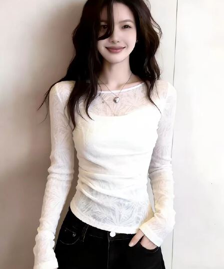 고급 절묘한 자수 나팔 긴팔 티셔츠 조기 봄 착용 가져 가라. 레이스 기본 셔츠 여성 디자인 센스 몸매 가꾸기 맨위