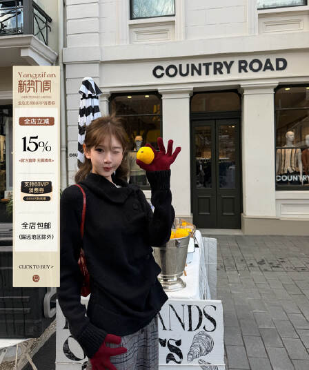 yangzifan 다크 부서 비대칭 단추 디자인 두꺼운 바늘 공예 흔들다 측면 폴로 칼라 스웨터 여자
