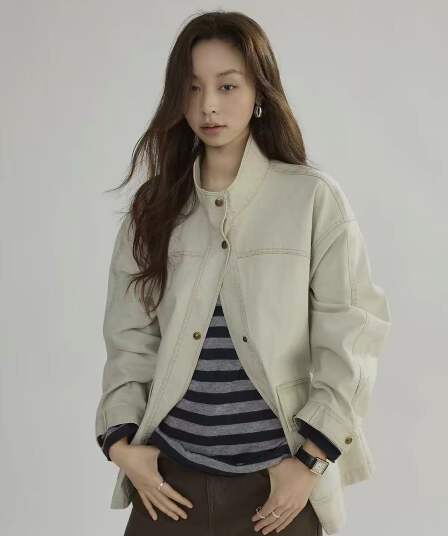joli choose 봄 새로운 루즈핏 스탠드 칼라 여성 코트 디자인 센스 캐주얼 패션 작은 대중 워크웨어 재킷